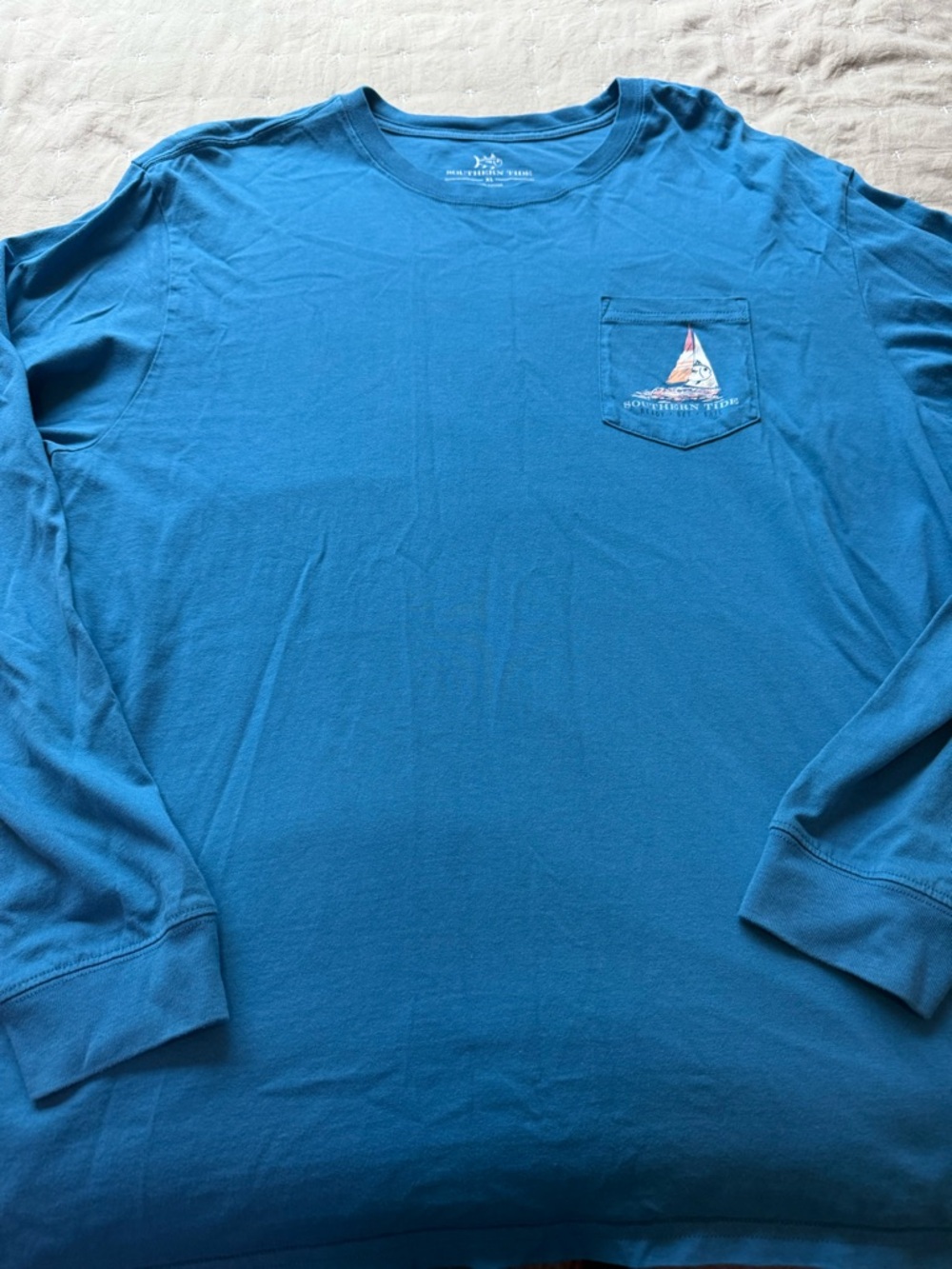 Southern Tide Men's Long Sleeve Pocket Tee - Ocean Blue with Sailboat Logo